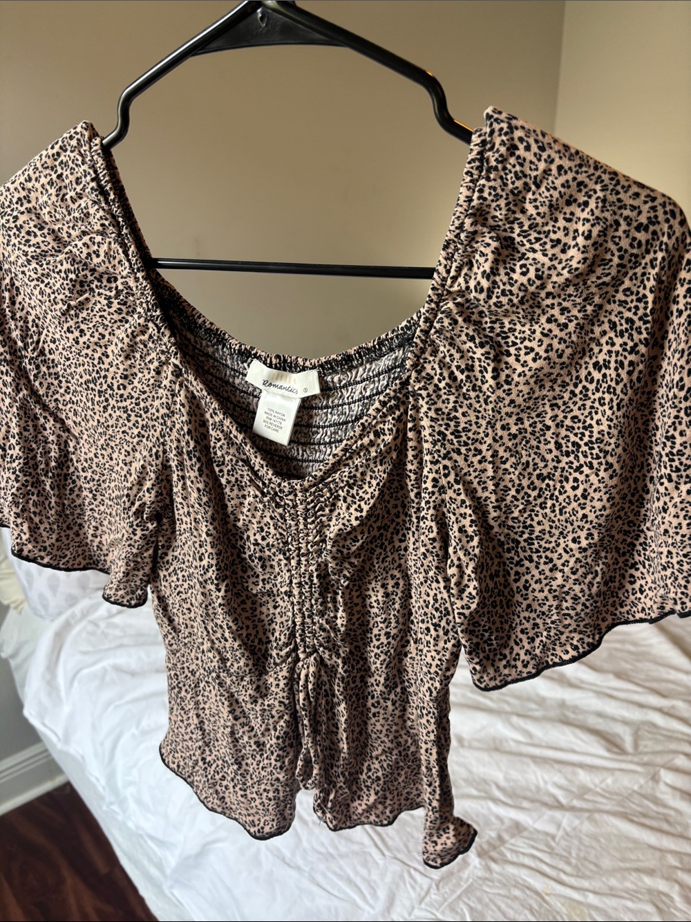 URBAN Romantics Taupe Leopard-Print Flutter Sleeve Blouse